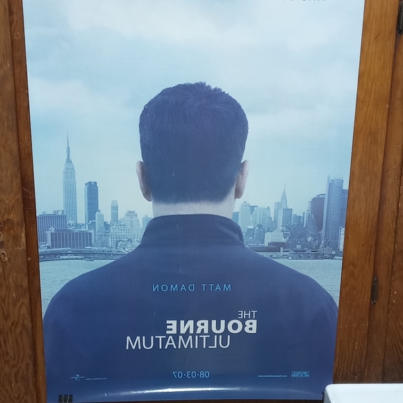 ORIGINAL Movie Theater Poster: The Bourne Ultimatum [40" x 27"; Double-Sided] - Picture 8 of 10
